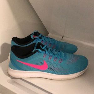 Nike Free Run Lightweight Sneakers 9